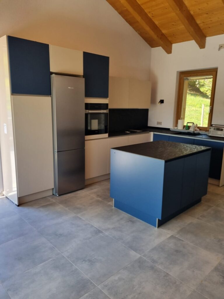 Realizzazioni arredamento mobilificio cuneo 3bff6417 7f60 4ac7 ba72 9fbc13f20015